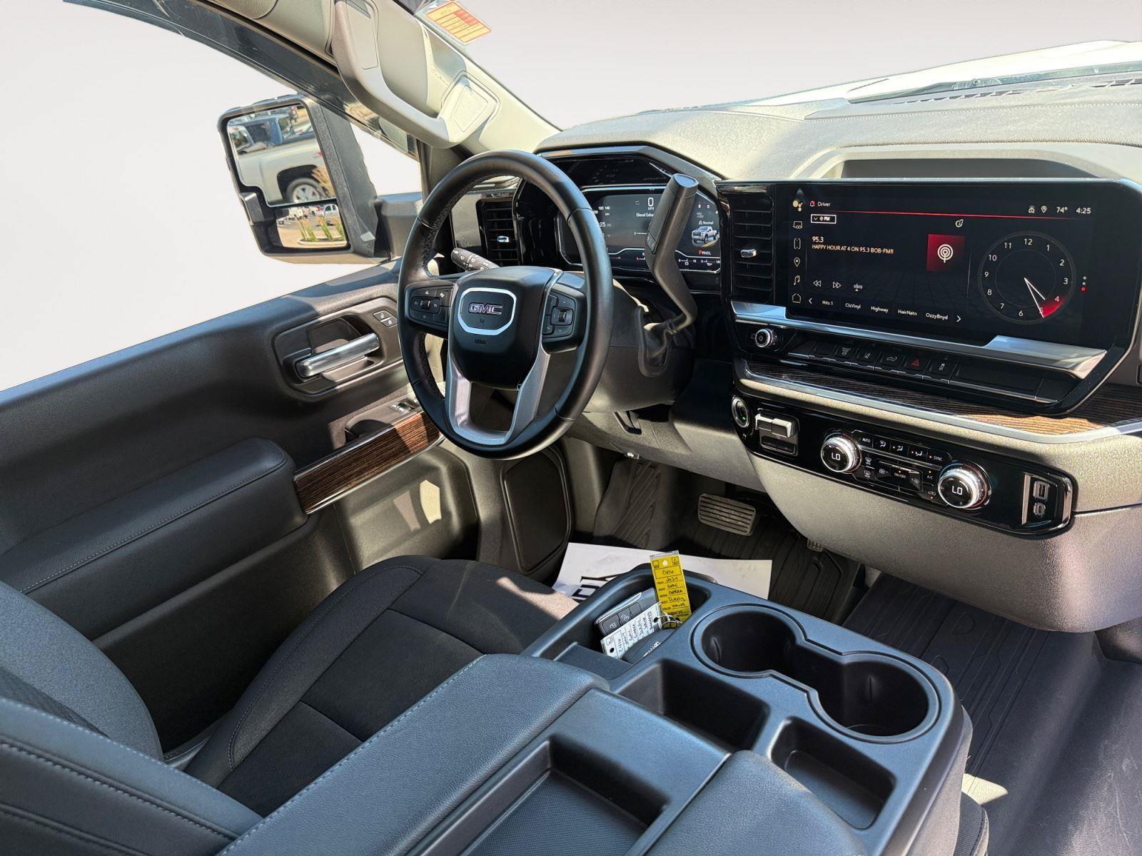 Used 2024 GMC Sierra 3500 SLE w/ SLE Convenience Package AWD/4WD image 11