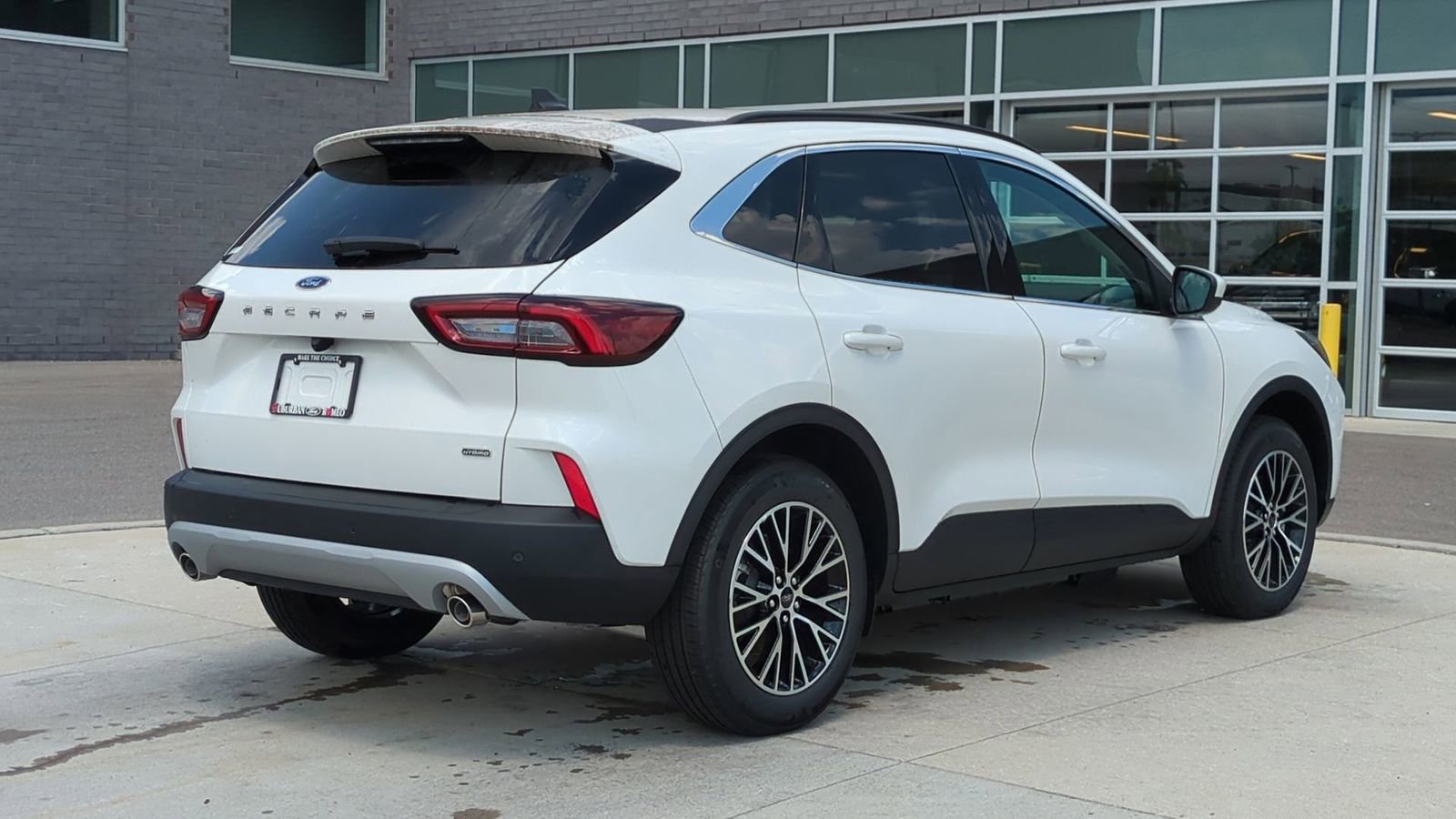 New 2025 Ford Escape SE FWD image 6