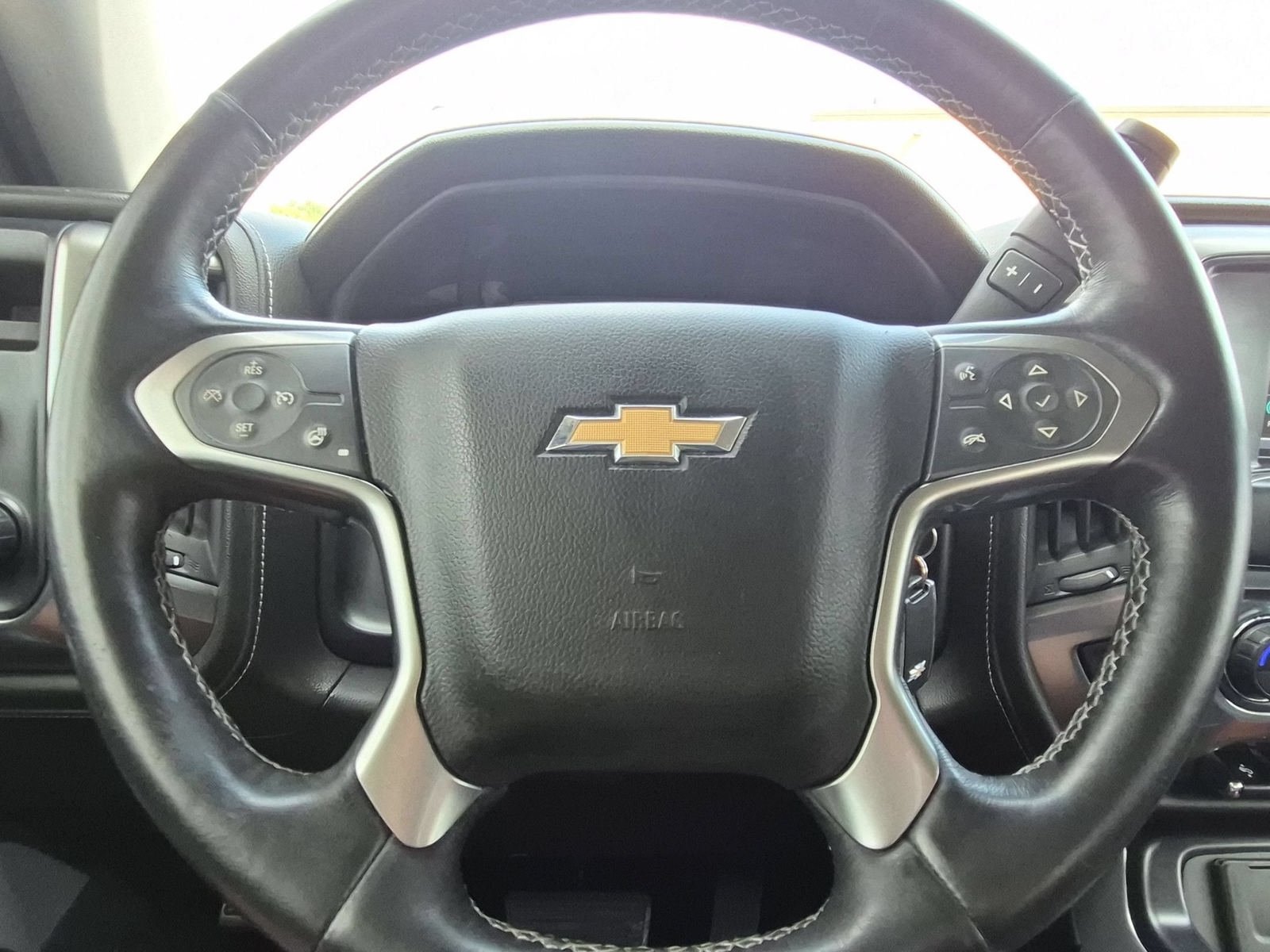 Used 2017 Chevrolet Silverado 1500 LTZ Z71 w/ LTZ Plus Package AWD/4WD image 12