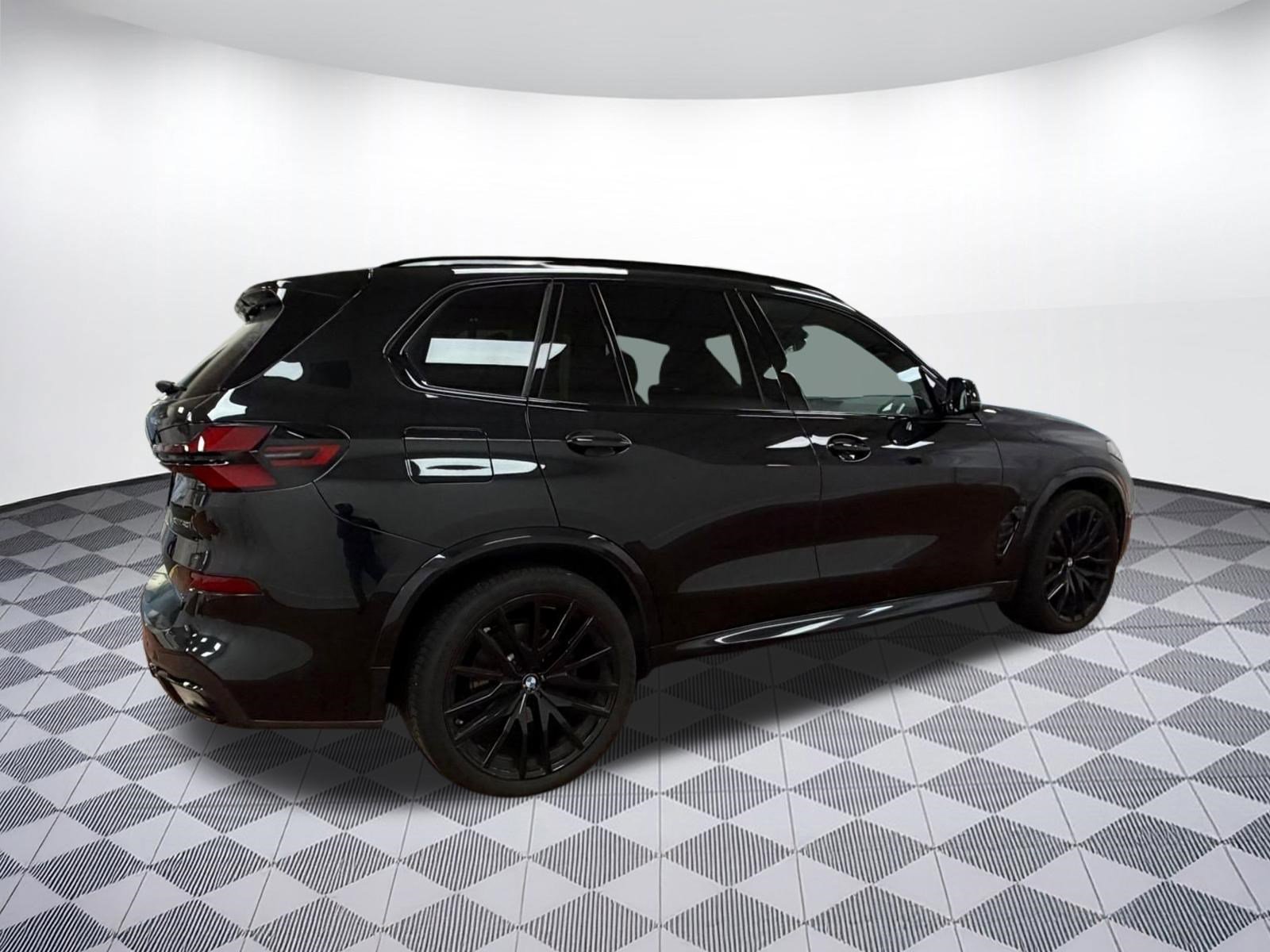 Certified 2024 BMW X5 xDrive40i w/ M Sport Package image 8