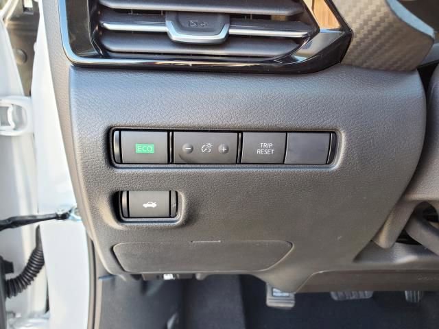 New 2025 Nissan Sentra SR image 22