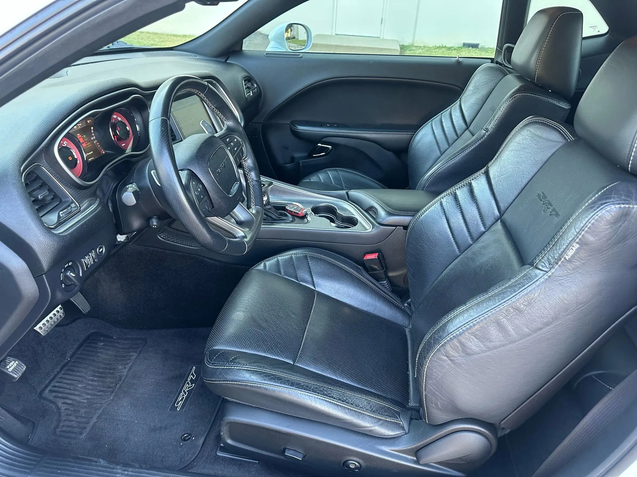 Used 2016 Dodge Challenger SRT Hellcat image 14