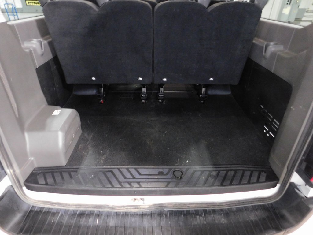 Used 2023 Ford Transit 350 XLT image 57