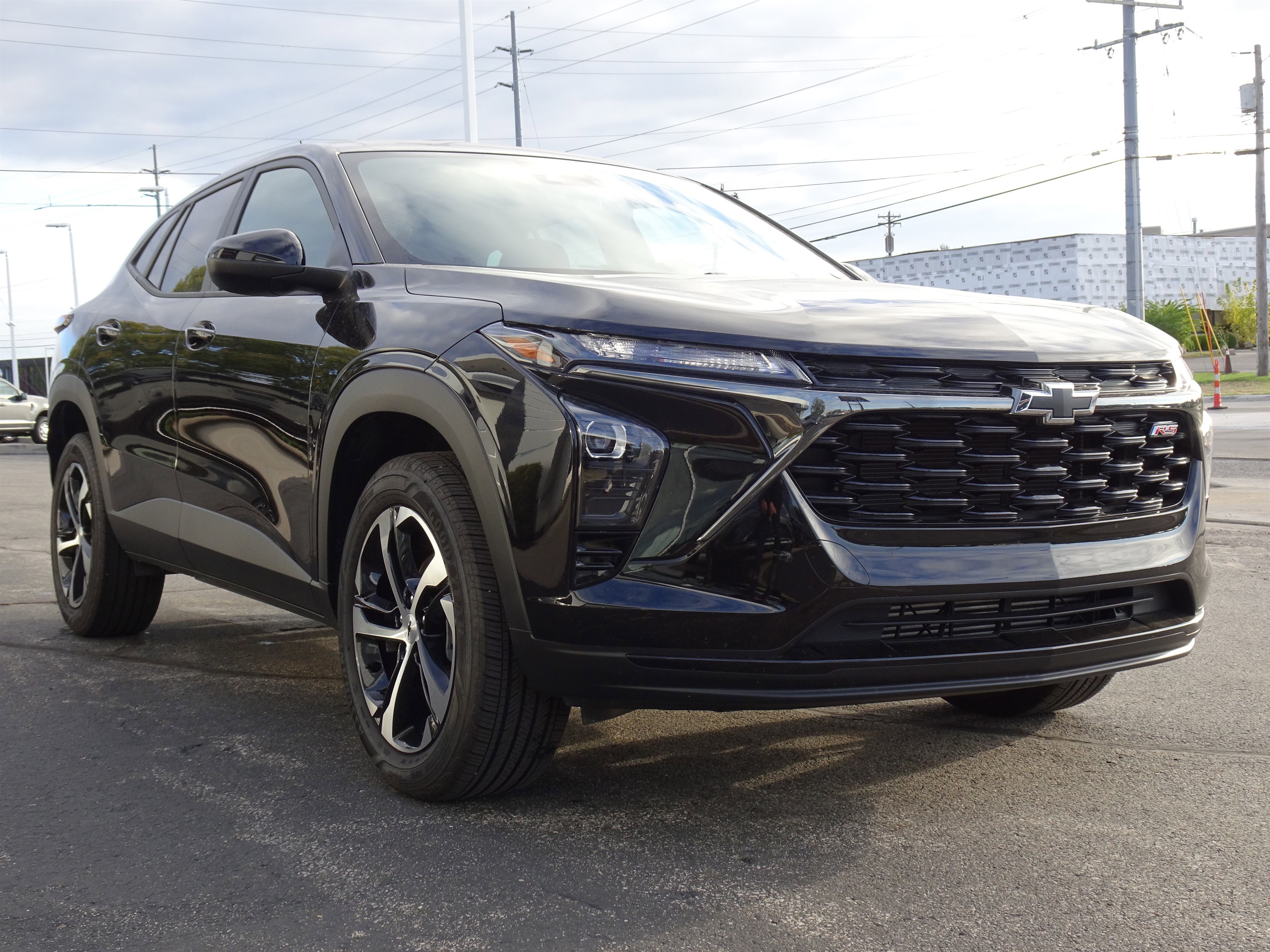 Used 2025 Chevrolet Trax RS image 6