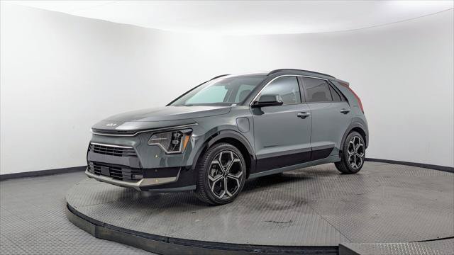Used 2023 Kia Niro SX Touring FWD image 2