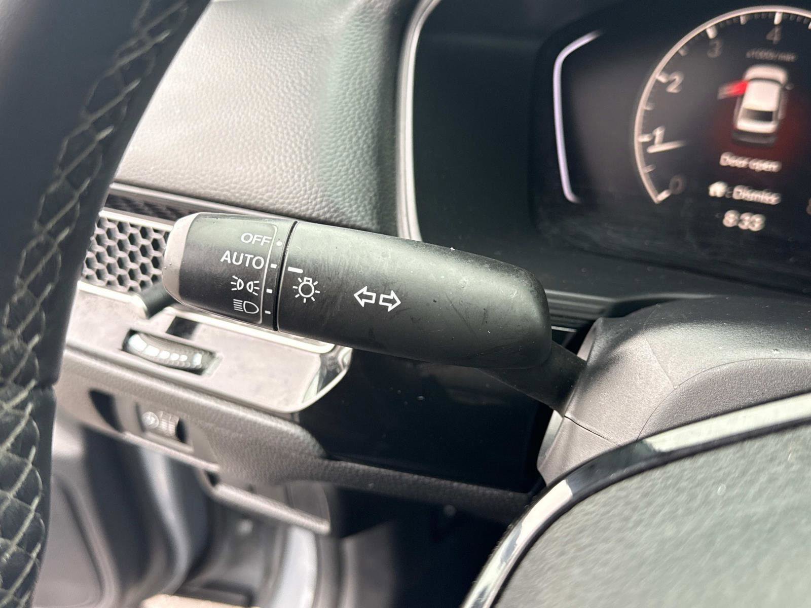 Used 2025 Honda Civic Sport image 9