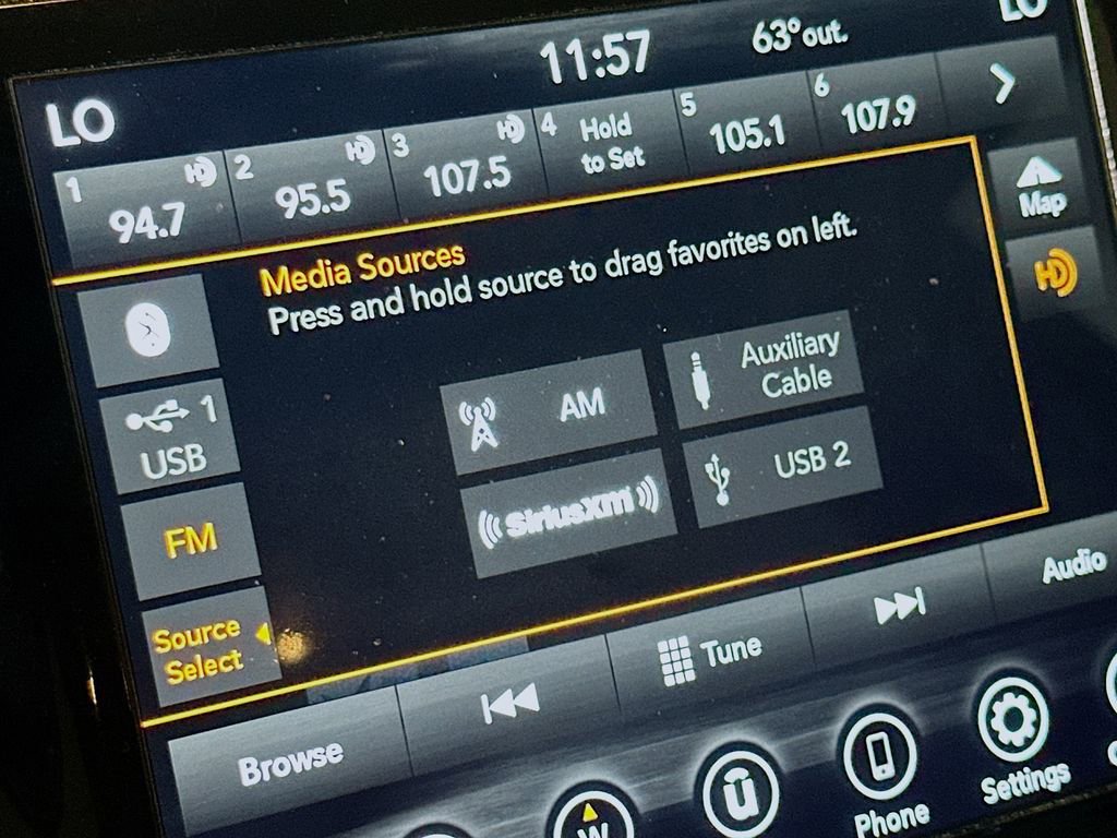 Used 2021 Jeep Grand Cherokee Limited X image 29