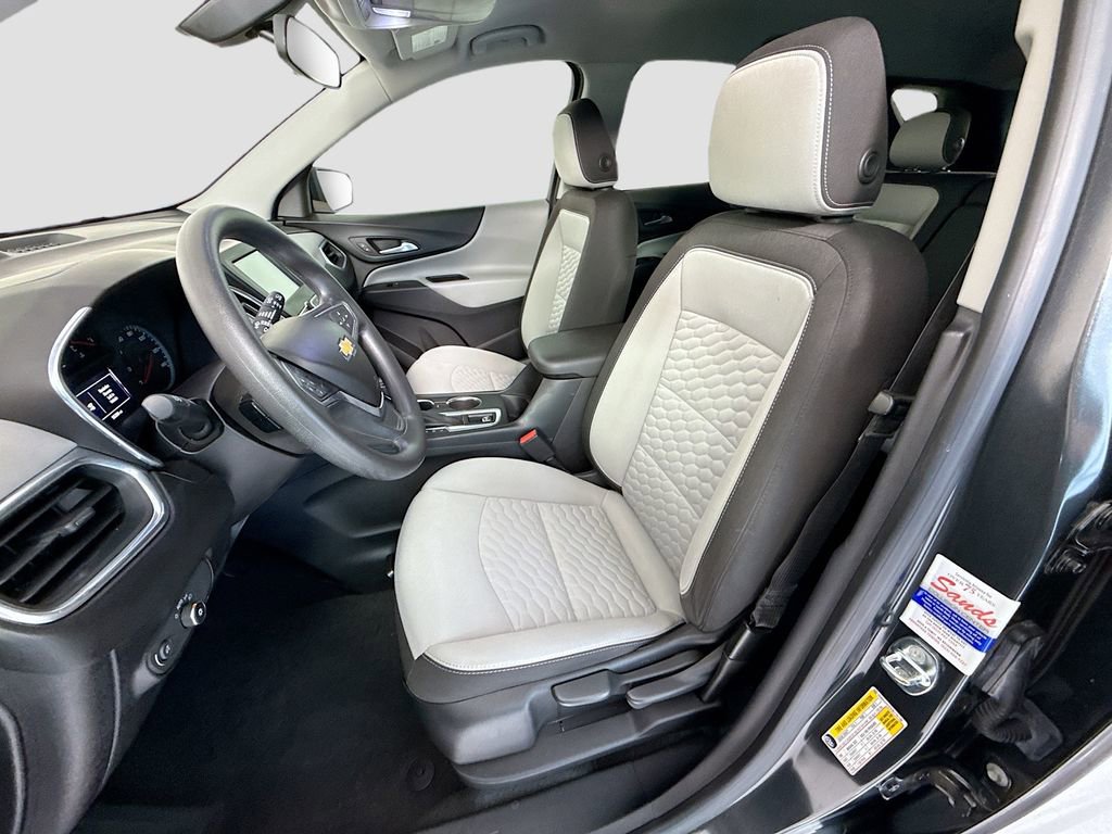 Used 2018 Chevrolet Equinox LS image 19