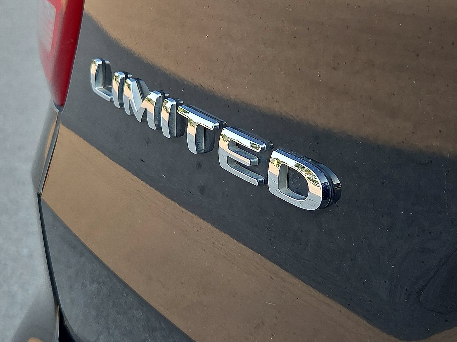 Used 2018 Ford Explorer Limited AWD/4WD image 8