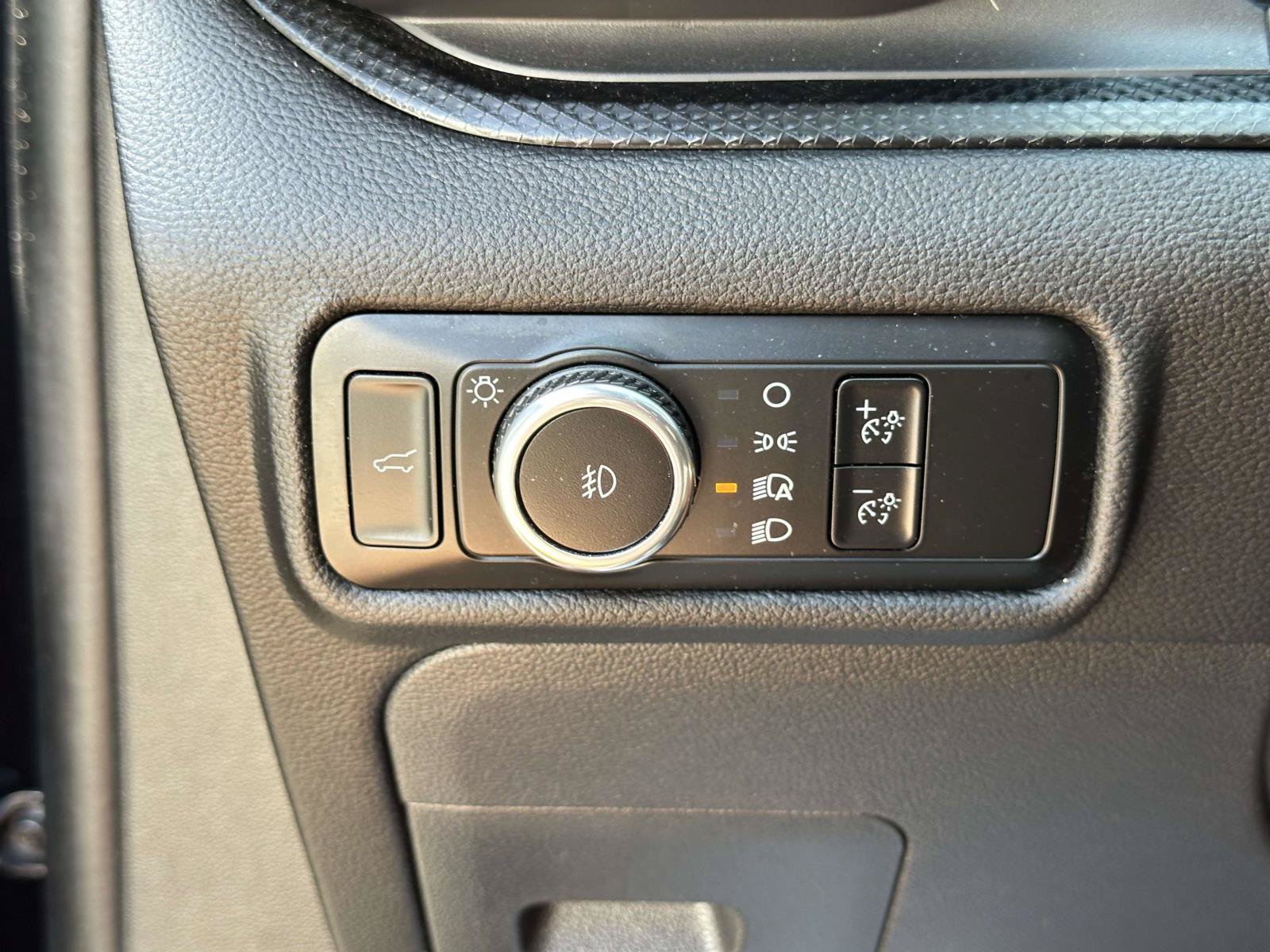 Used 2023 Ford Explorer ST w/ Equipment Group 401A AWD/4WD image 33