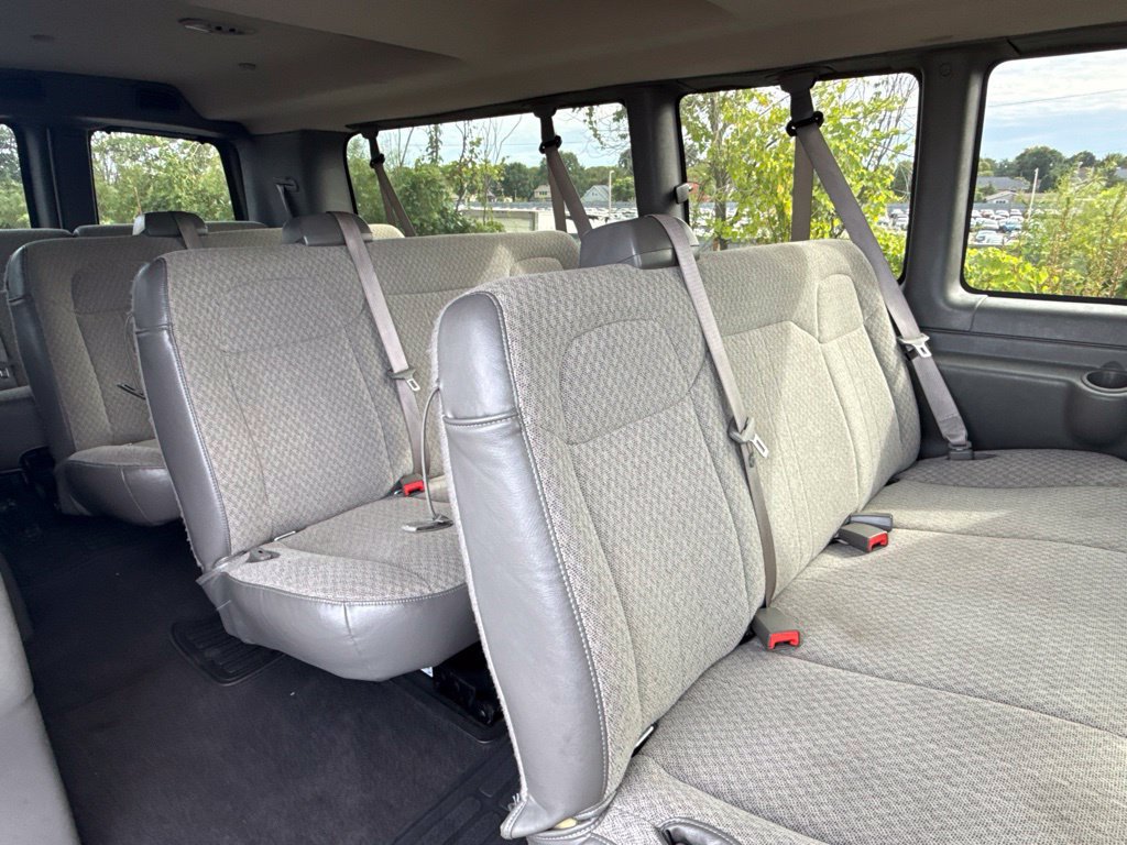 Used 2025 Chevrolet Express 3500 LT w/ LT Preferred Equipment Group RWD image 15