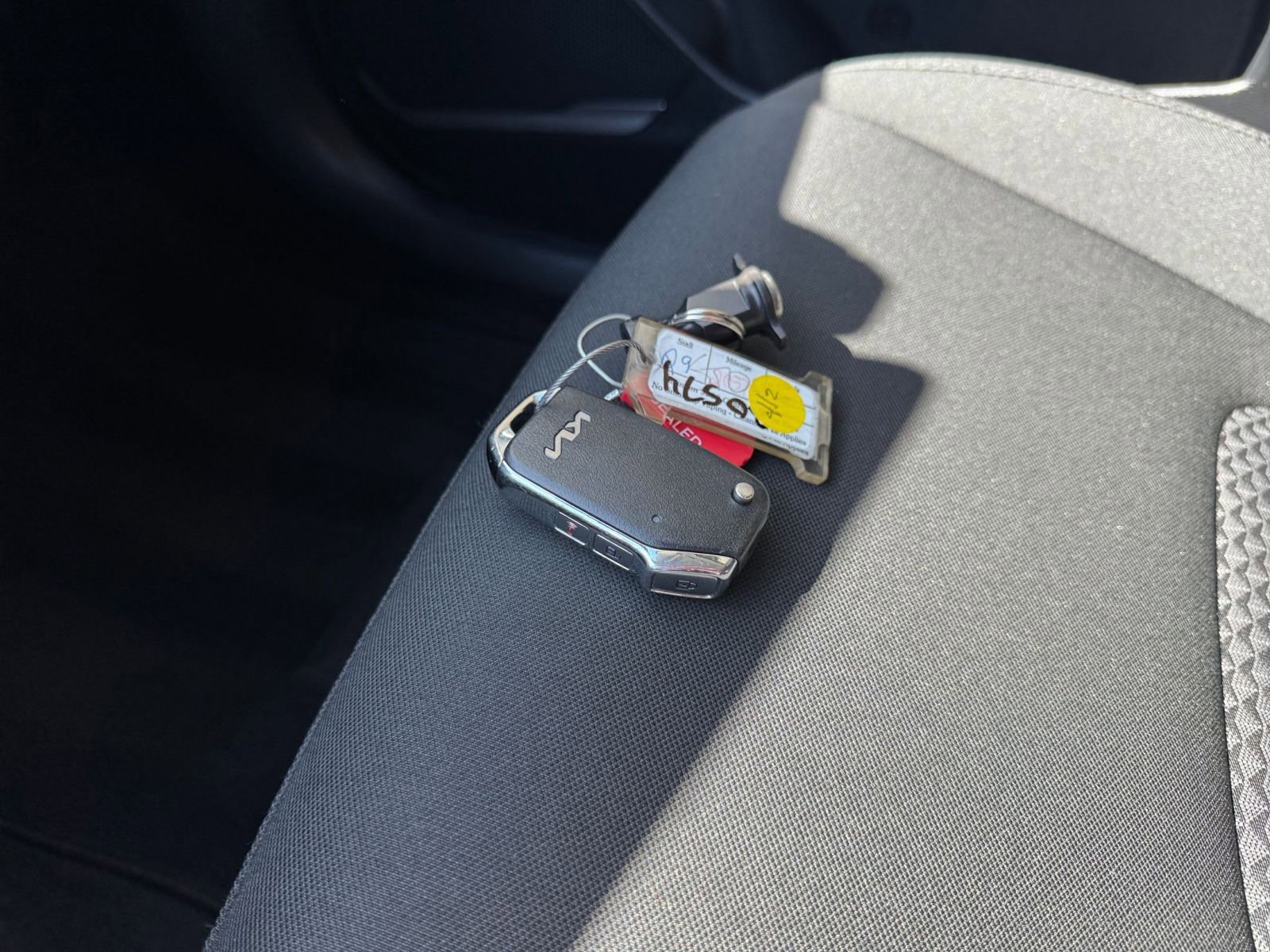 Used 2025 Kia Sportage LX image 21