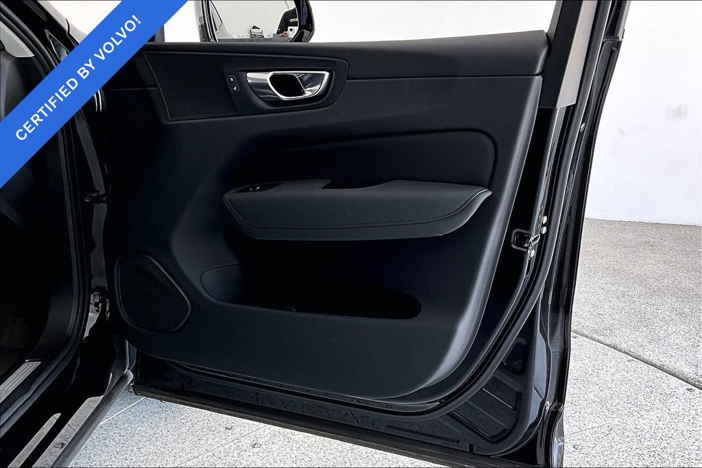 Certified 2026 Volvo XC60 B5 Plus AWD/4WD image 23