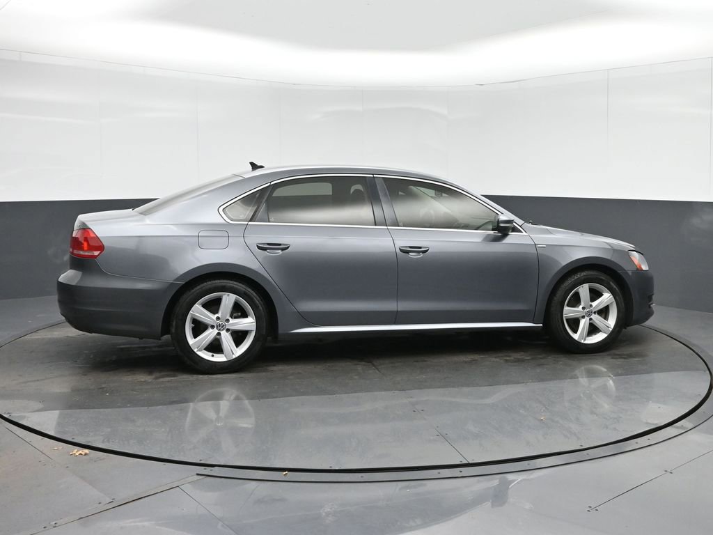 Used 2014 Volkswagen Passat 1.8T Wolfsburg Edition image 8