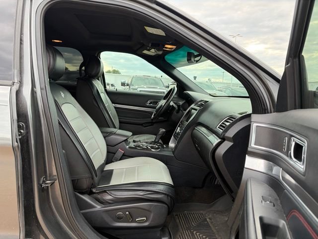 Used 2016 Ford Explorer Sport w/ Equipment Group 401A AWD/4WD image 23