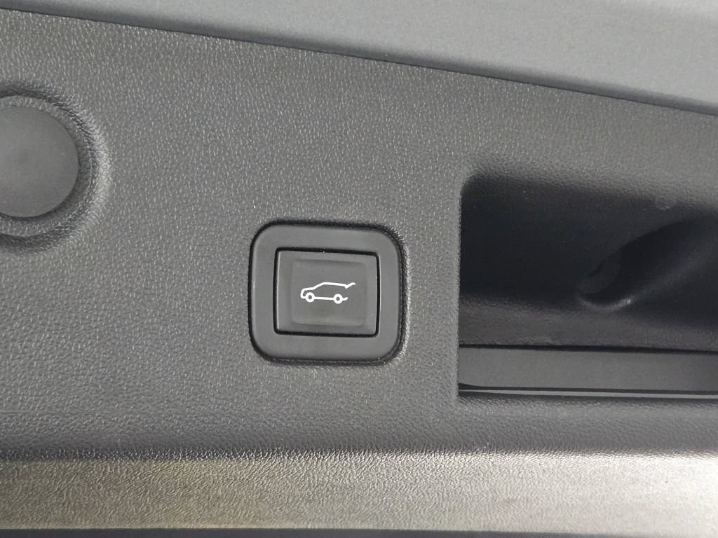 Certified 2023 Chevrolet Equinox LT FWD image 14