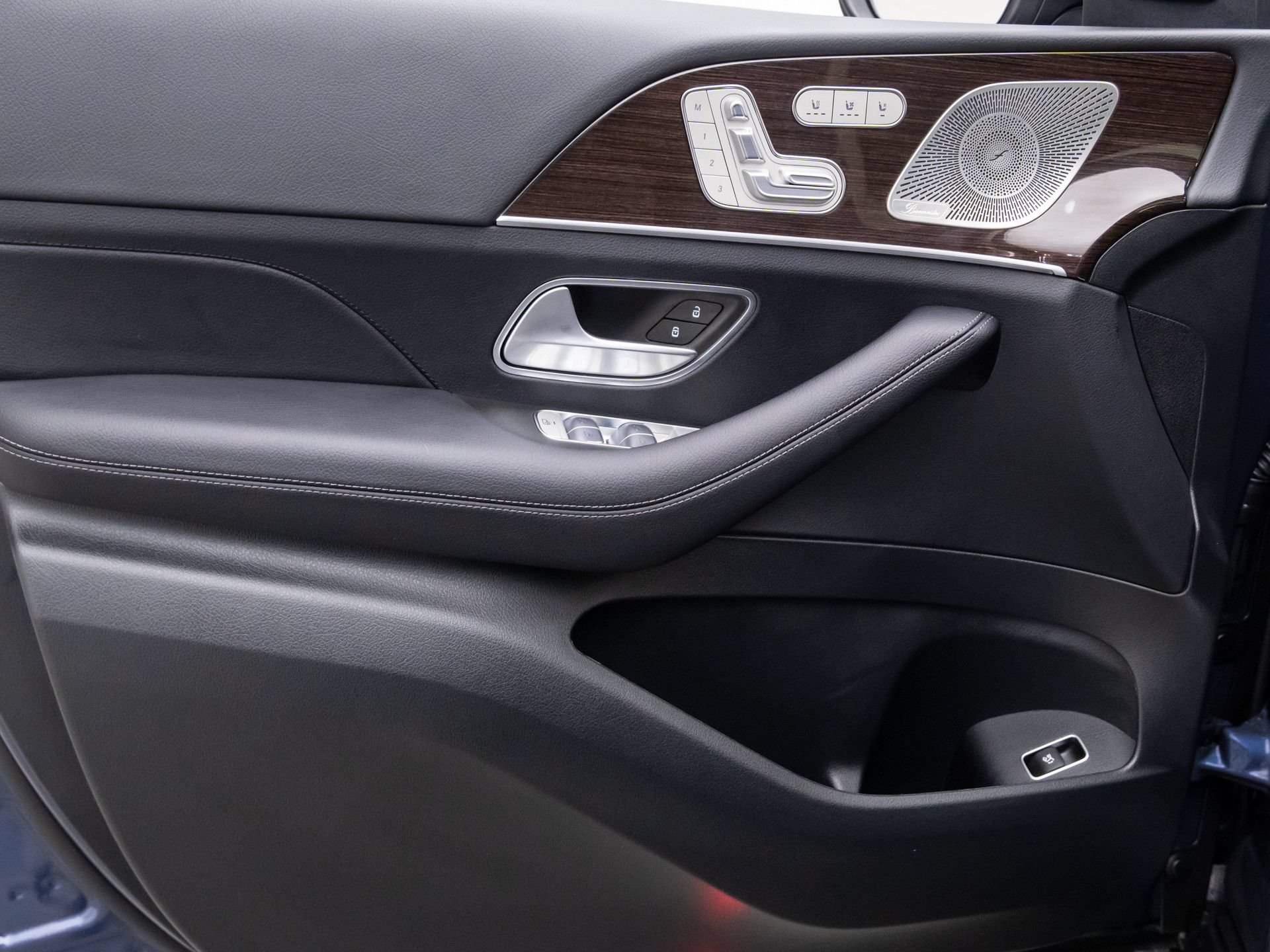 New 2026 Mercedes-Benz GLS 450 4MATIC image 13