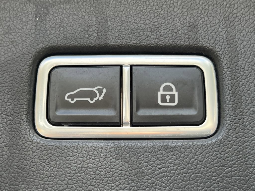 Used 2022 Kia Sorento SX image 6