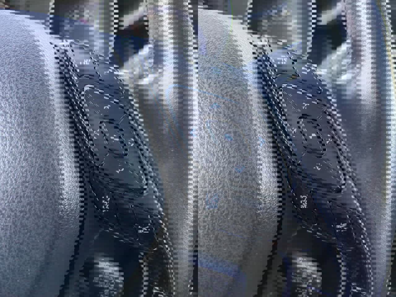 Certified 2018 Toyota C-HR XLE image 24