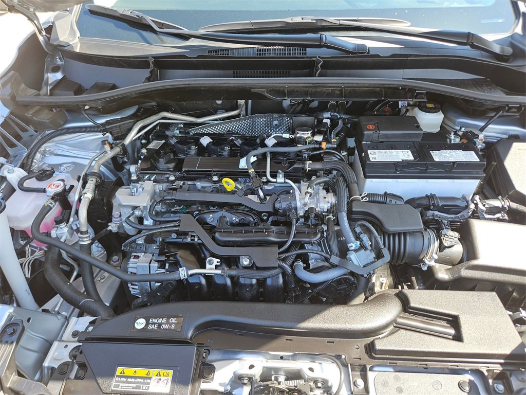 Used 2025 Toyota Corolla Cross LE image 32