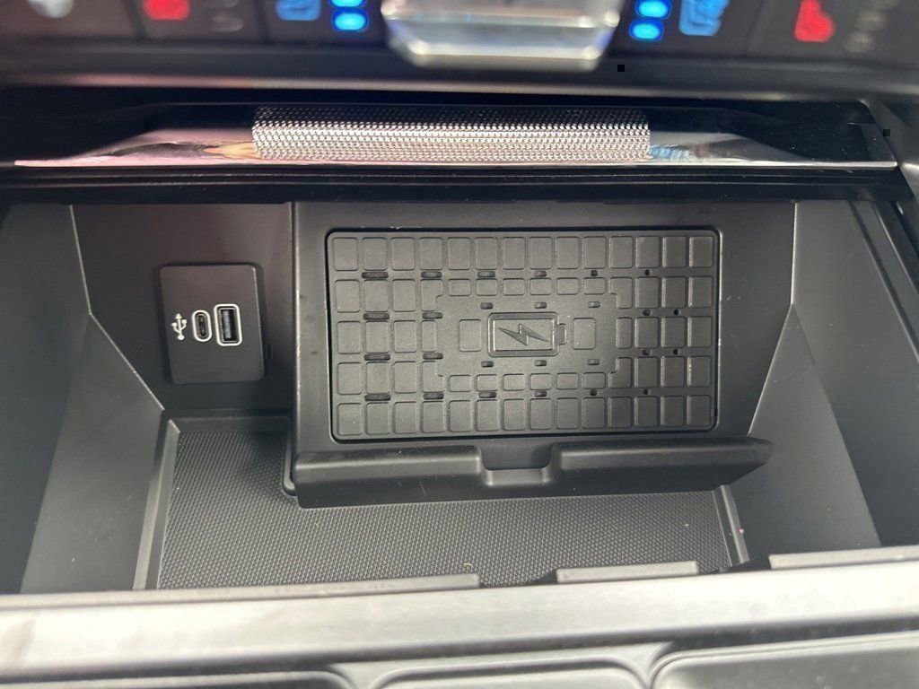 New 2025 Ford F150 Lariat w/ Equipment Group 501A Mid image 55