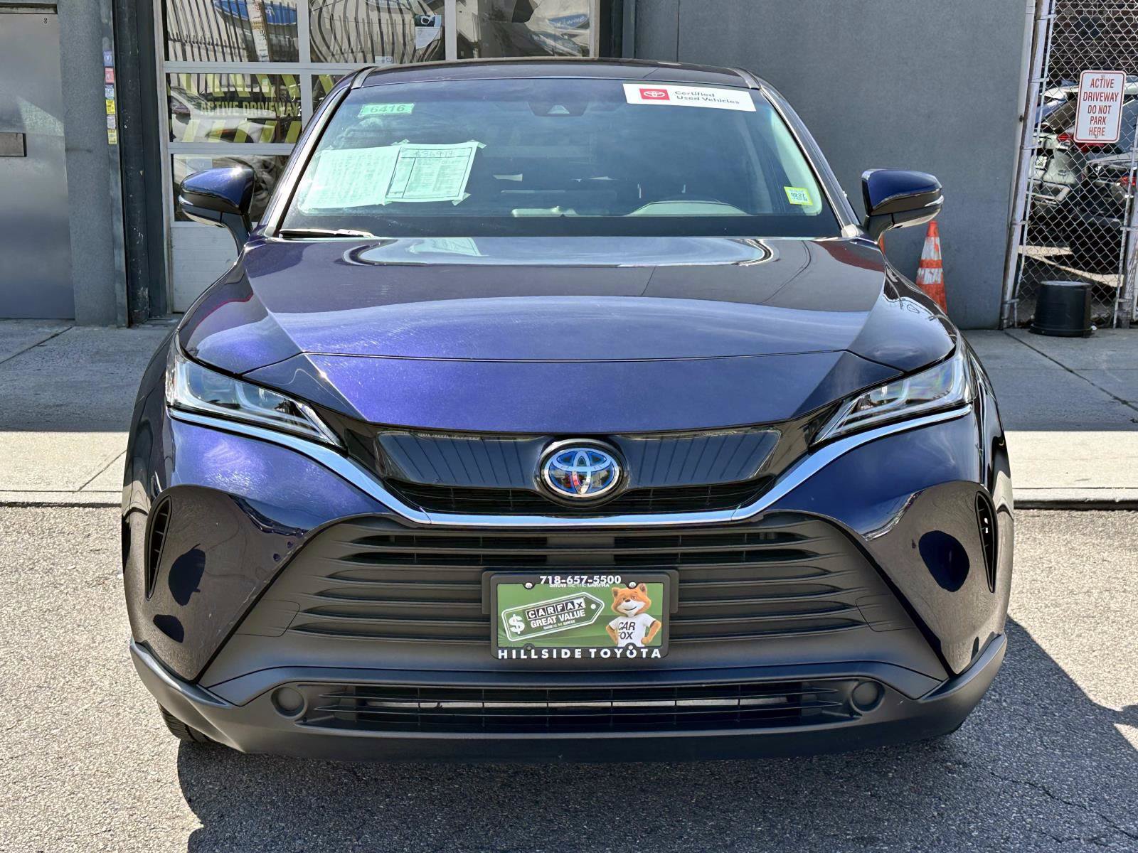 Certified 2023 Toyota Venza LE AWD/4WD image 5