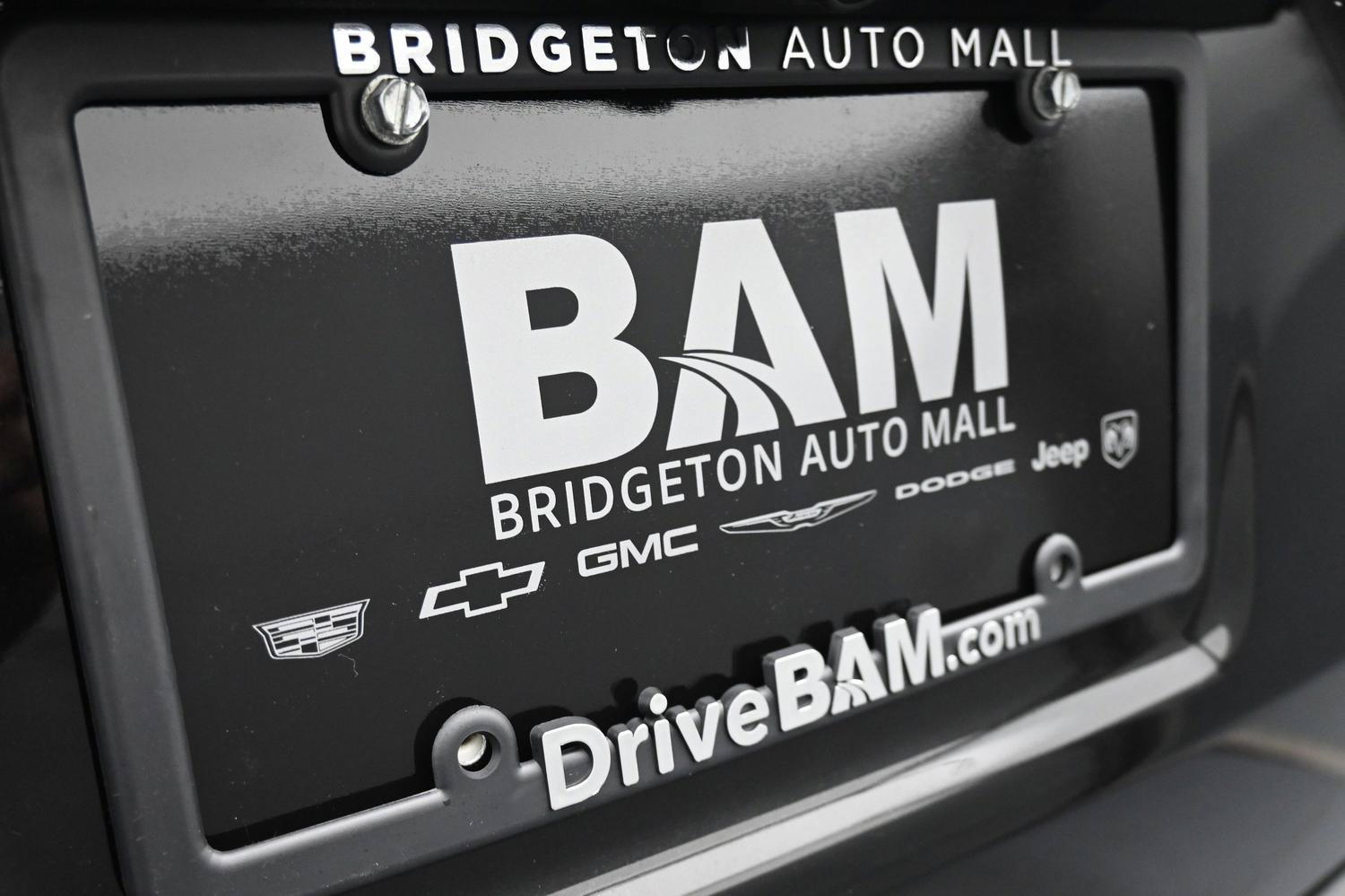 Used 2020 GMC Terrain SLE w/ Driver Convenience Package AWD/4WD image 30