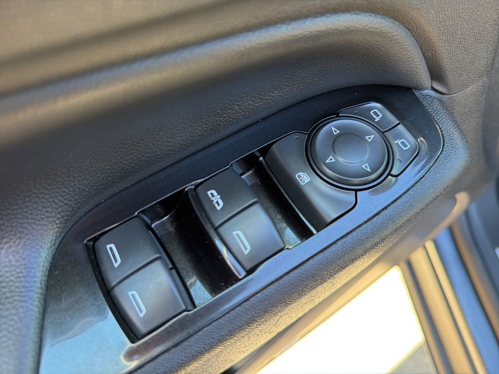 Used 2022 Chevrolet Equinox Premier image 10