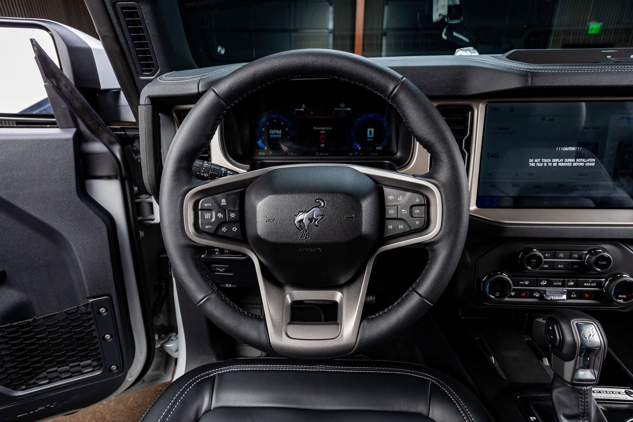 Used 2026 Ford Bronco Outer Banks AWD/4WD image 18