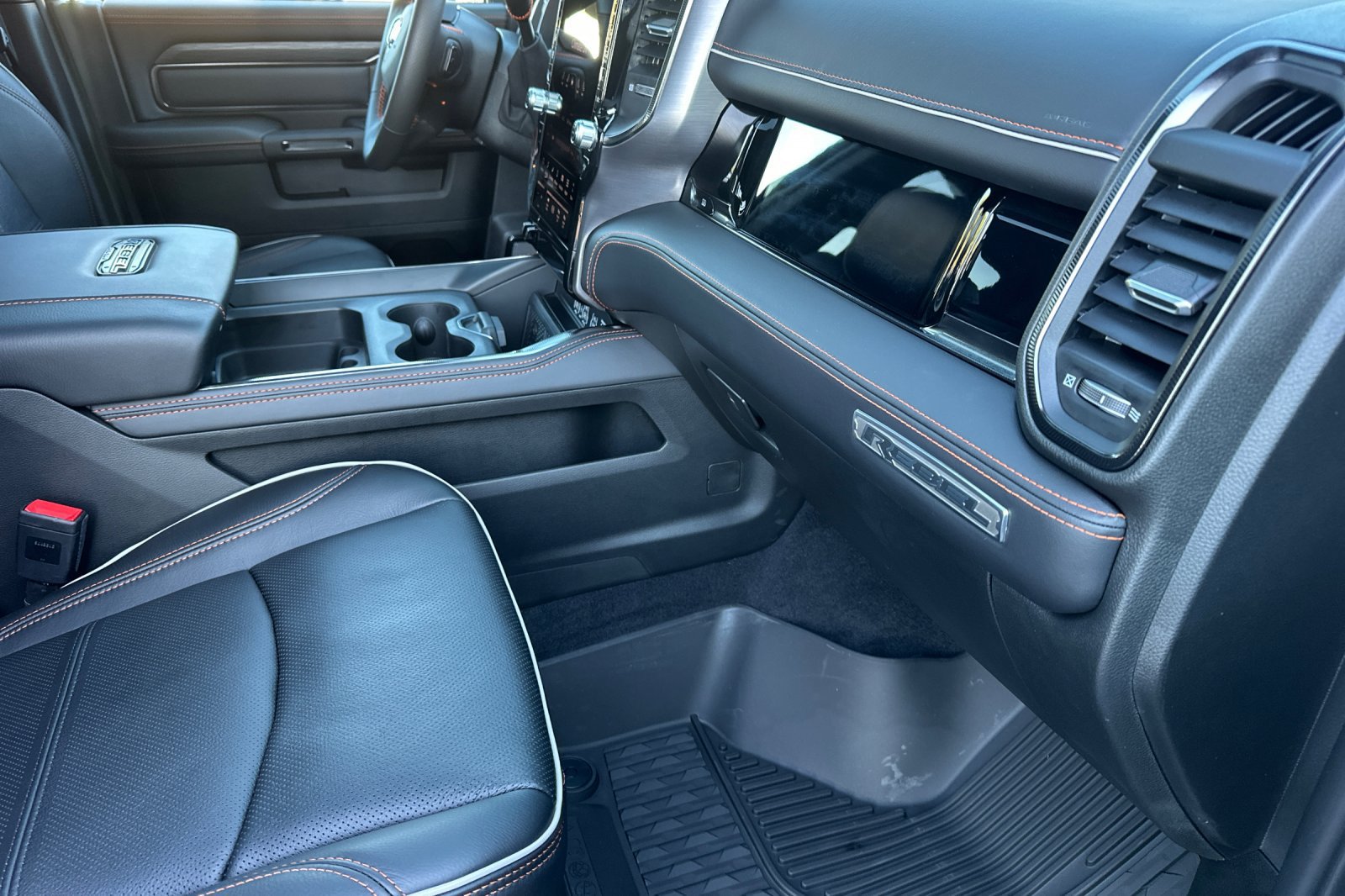 New 2027 RAM 2500 4x4 Crew Cab image 15