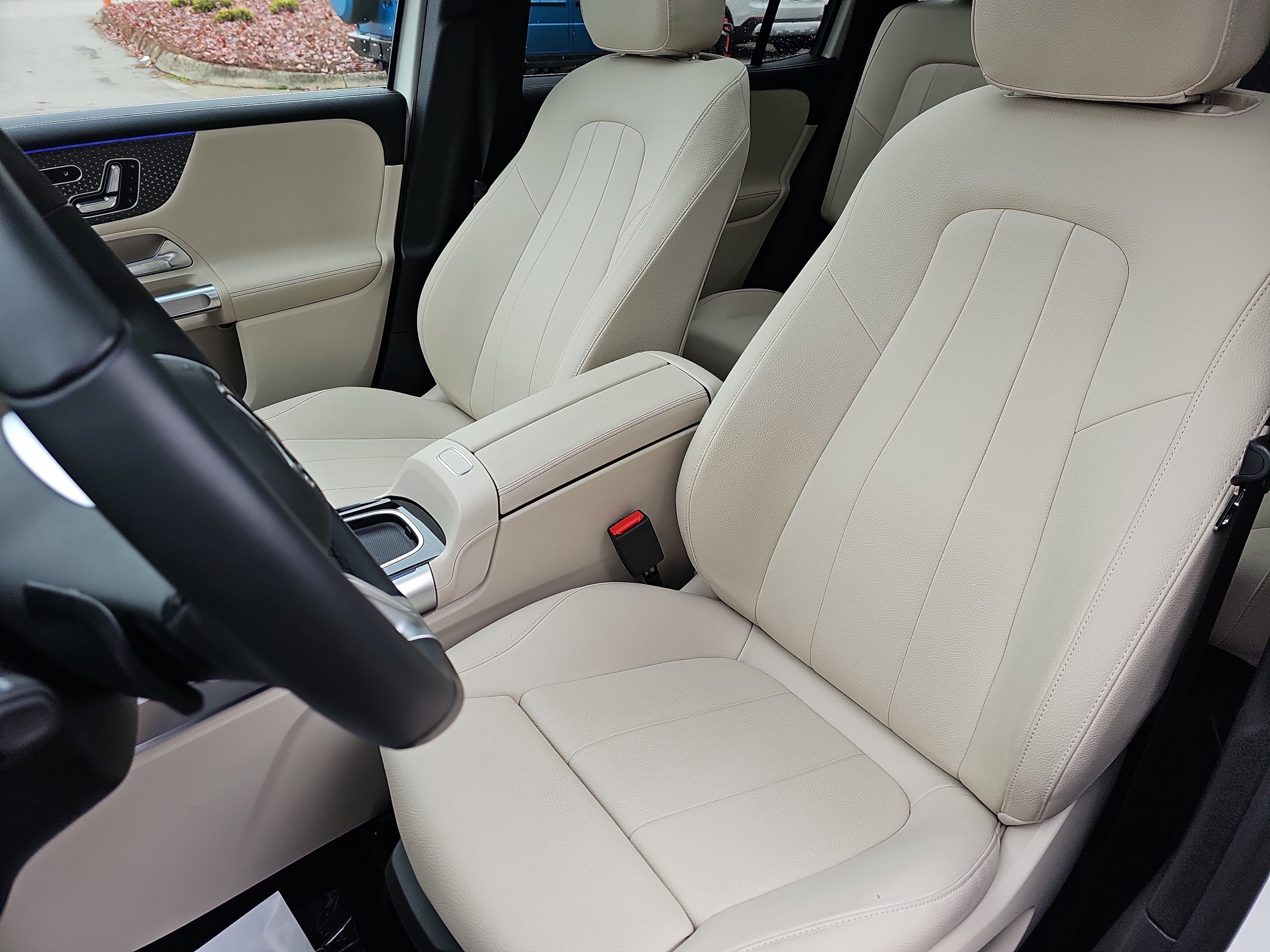 Certified 2025 Mercedes-Benz GLB 250 image 16