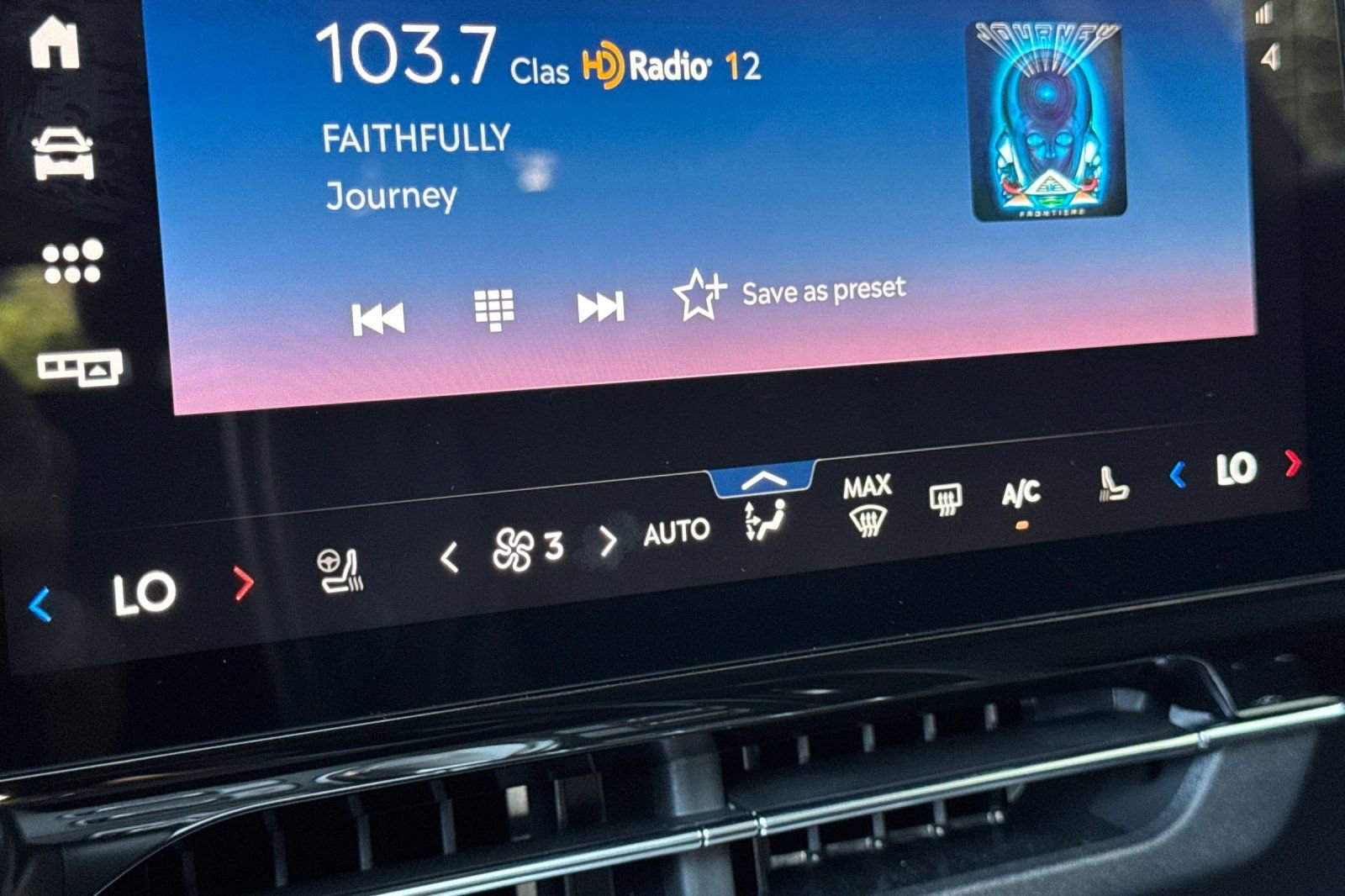 New 2026 Lincoln Nautilus Premier w/ Equipment Group 102A image 19