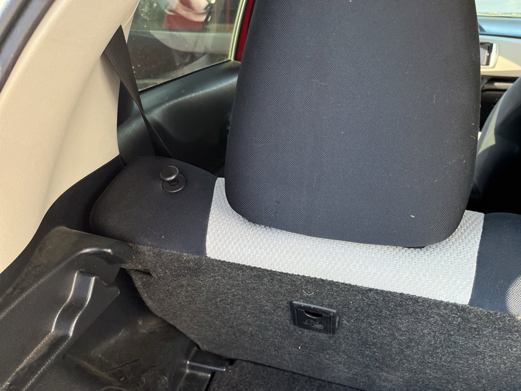 Used 2013 Toyota Yaris LE image 24