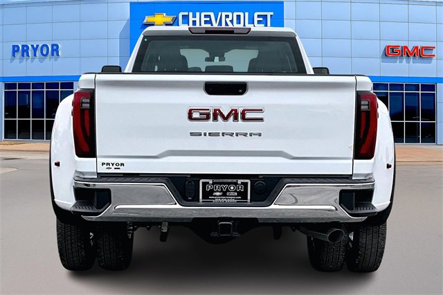 New 2026 GMC Sierra 3500 Pro image 4
