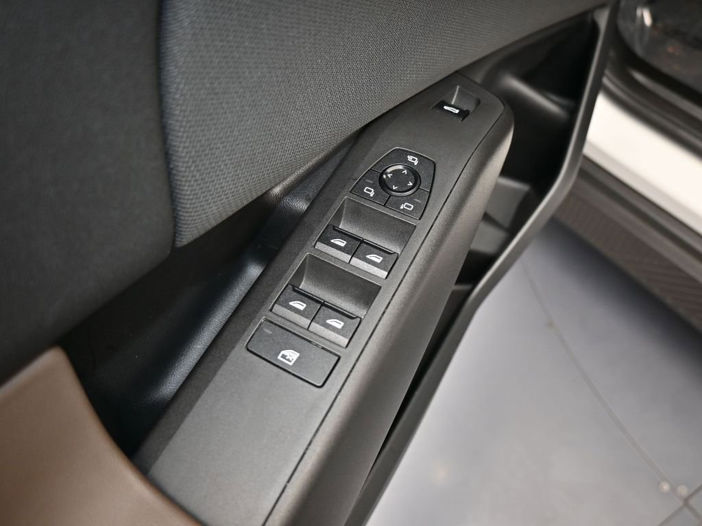 Used 2025 BMW X3 xDrive30i w/ M Sport Package AWD/4WD image 13