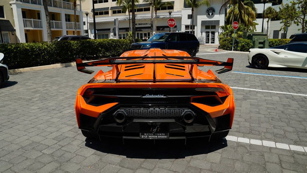 Used 2022 Lamborghini Huracan STO image 22