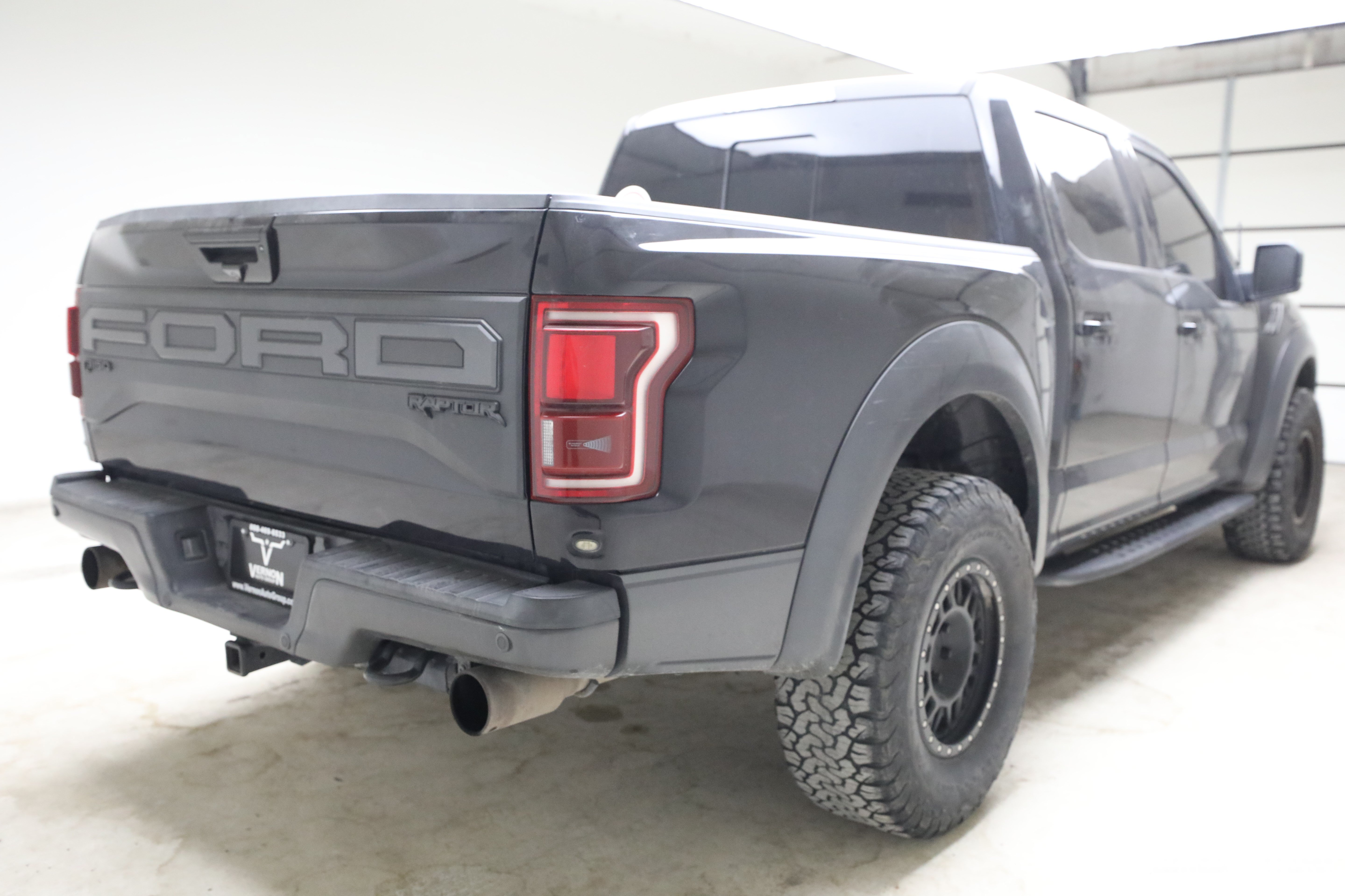 Used 2019 Ford F150 Raptor w/ Equipment Group 802A Luxury AWD/4WD image 4