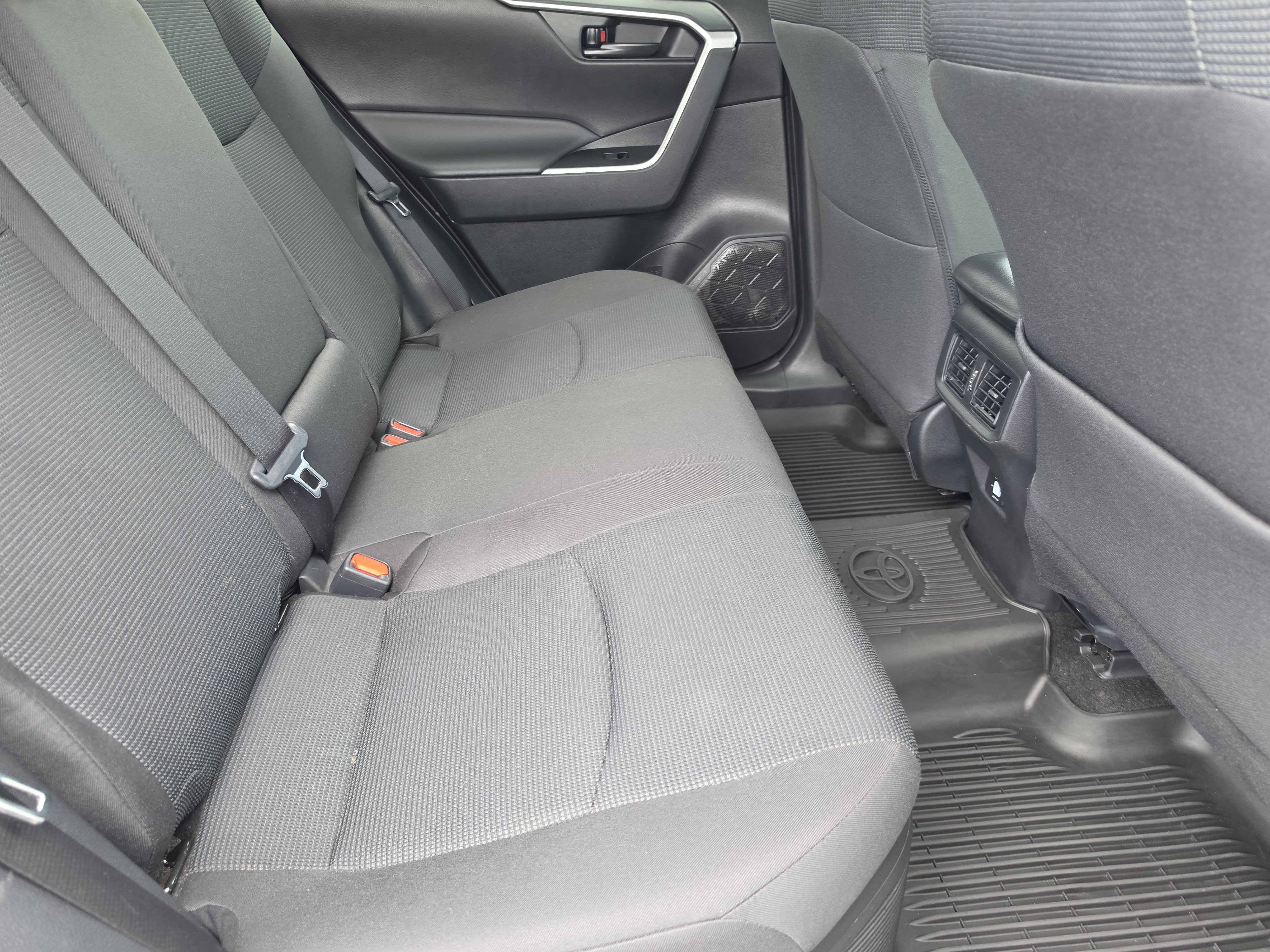 Certified 2024 Toyota RAV4 LE AWD/4WD image 12