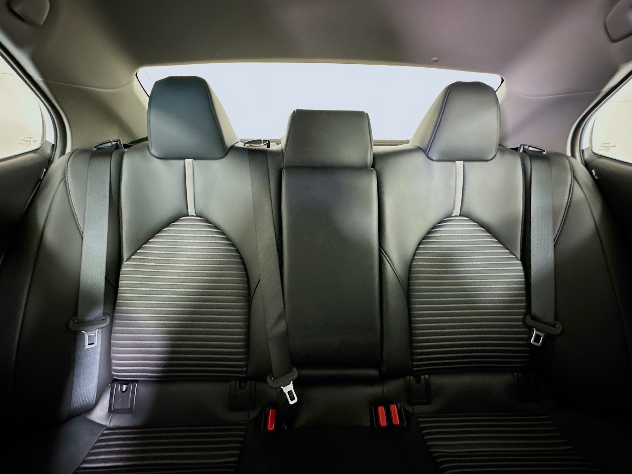 Used 2024 Toyota Camry SE w/ Convenience Package FWD image 30