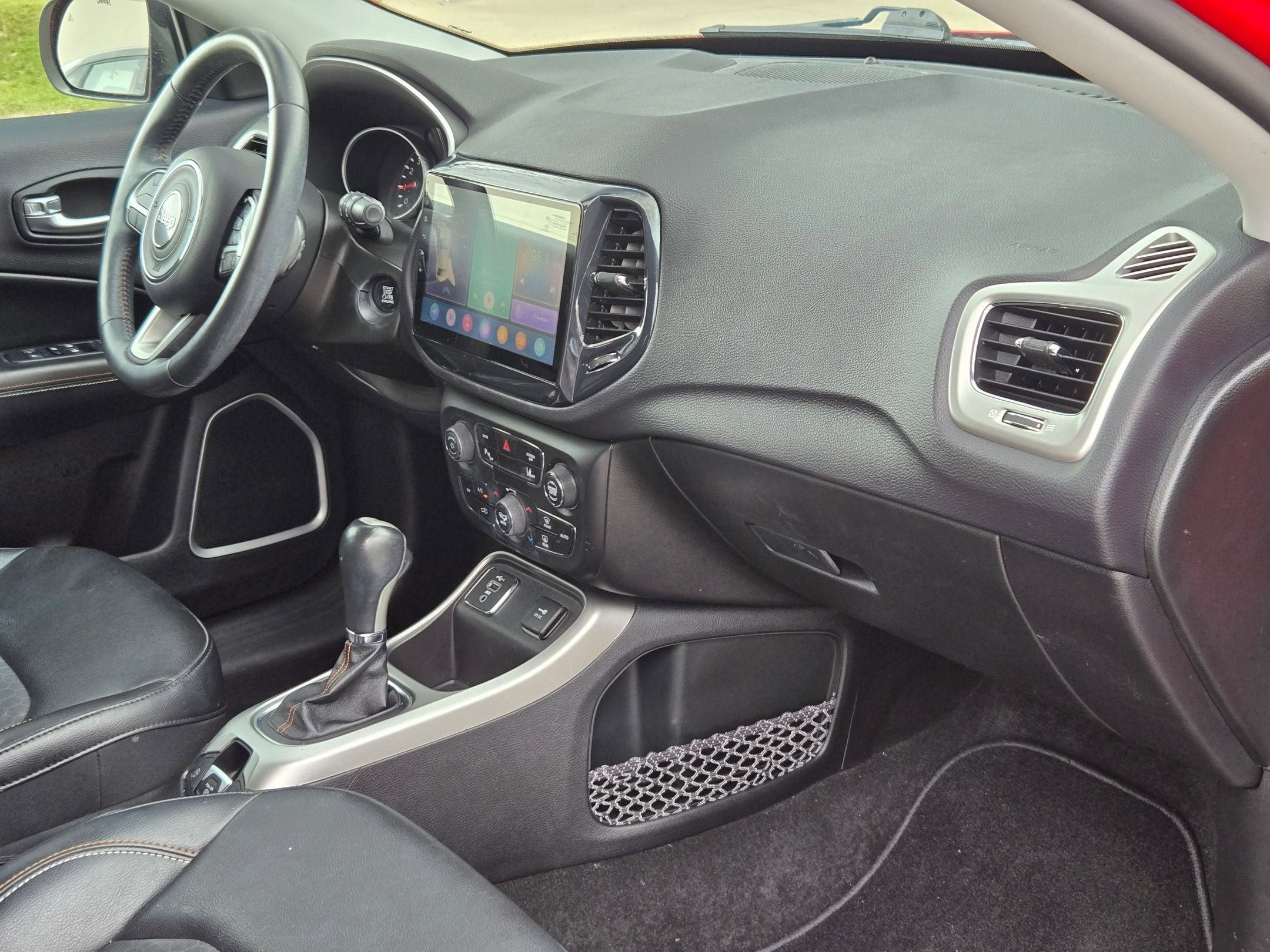 Used 2019 Jeep Compass Latitude w/ Safety & Security Group image 29