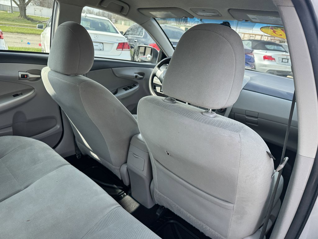 Used 2013 Toyota Corolla LE image 16