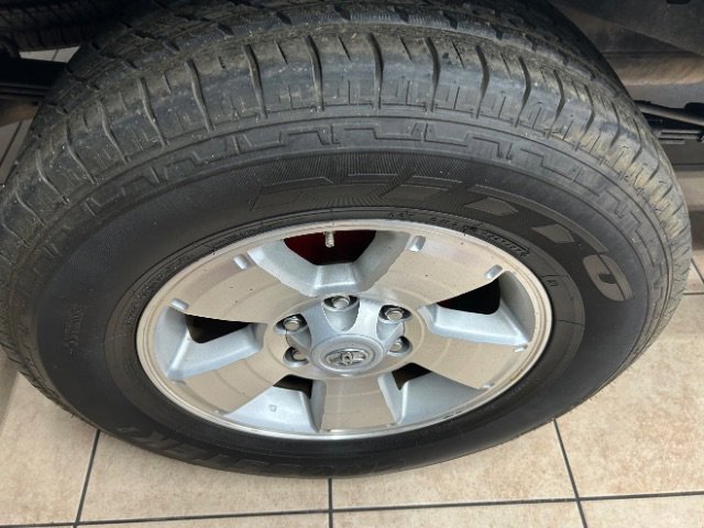 Used 2014 Toyota Tacoma PreRunner w/ TRD Sport Package RWD image 18