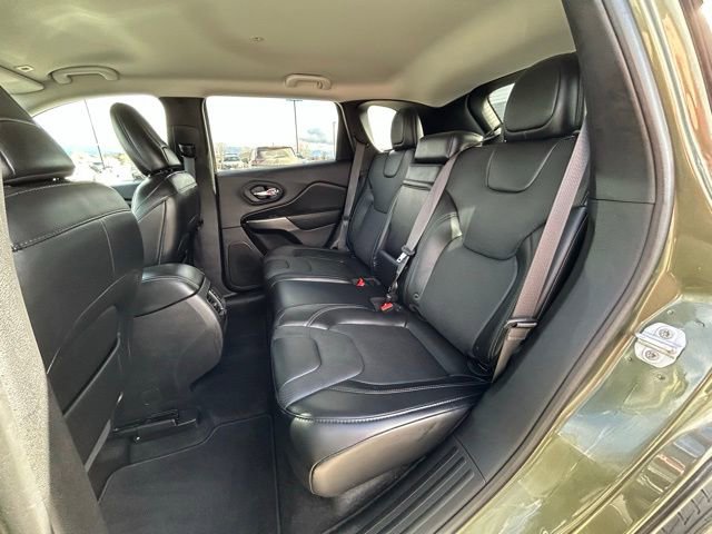 Used 2019 Jeep Cherokee Limited image 45