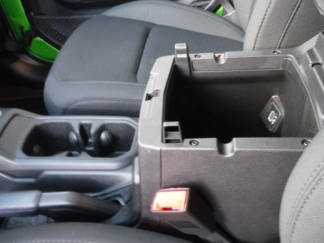 Used 2019 Jeep Wrangler Unlimited Sport image 23