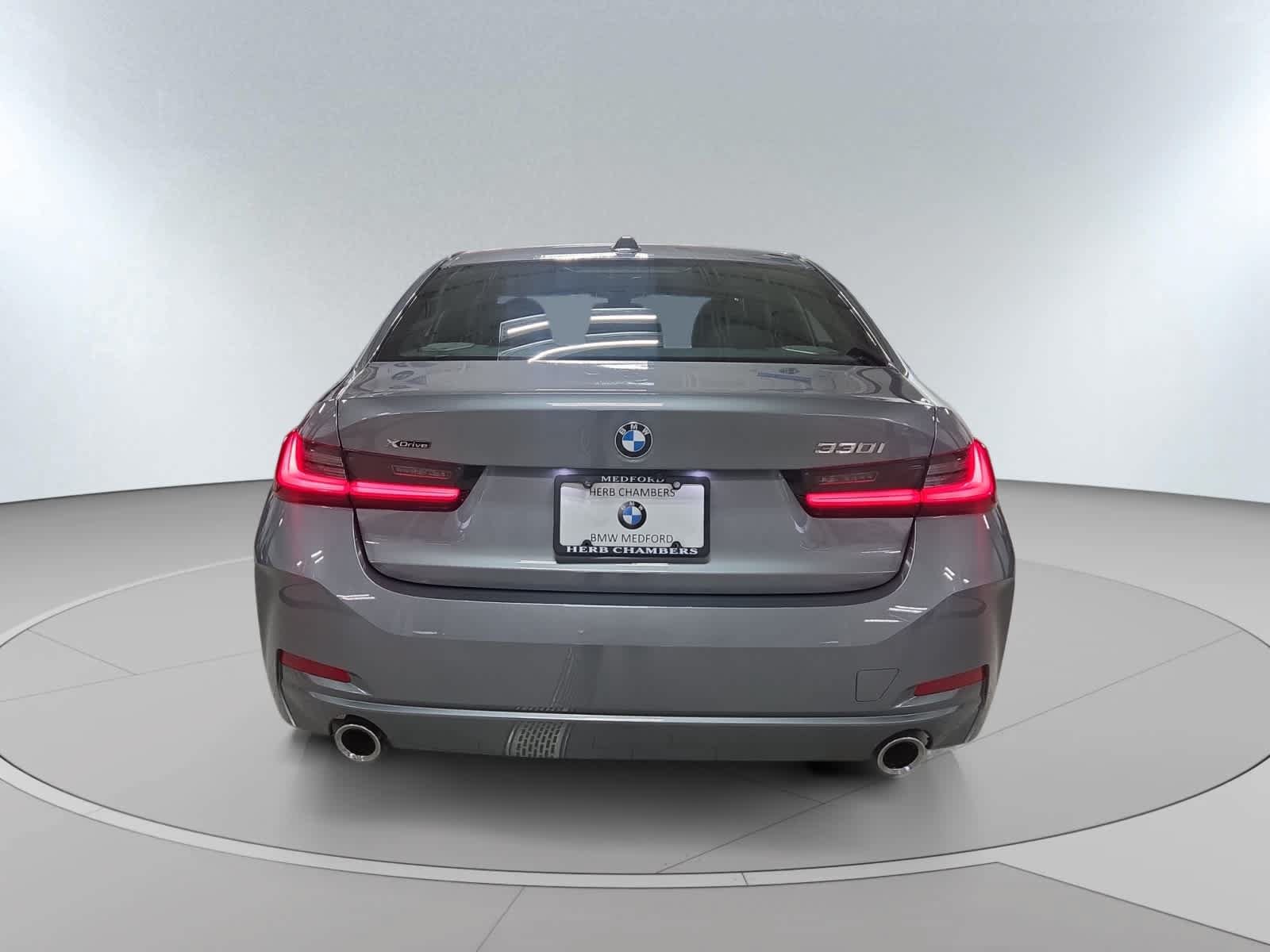 Used 2026 BMW 330i xDrive Sedan w/ Premium Package AWD/4WD image 12