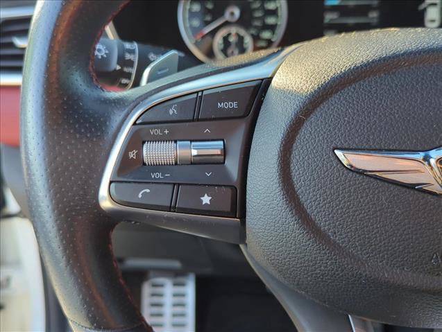 Used 2022 Genesis G70 3.3T Launch Edition RWD image 13