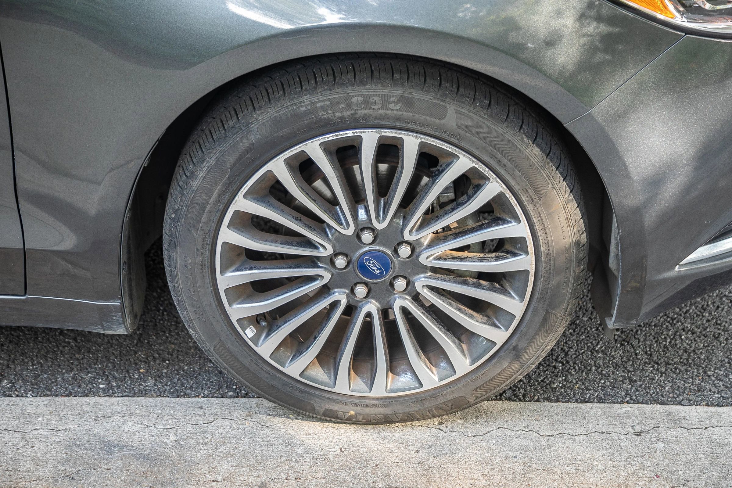 Used 2018 Ford Fusion Titanium image 14