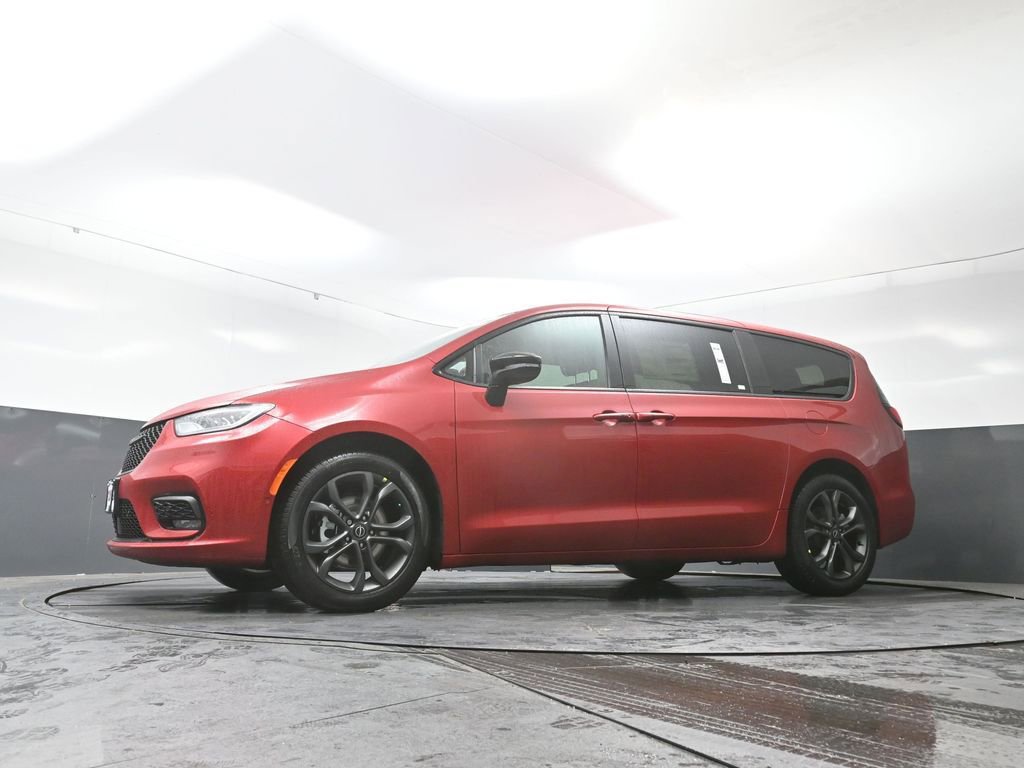 New 2026 Chrysler Pacifica Select FWD image 50
