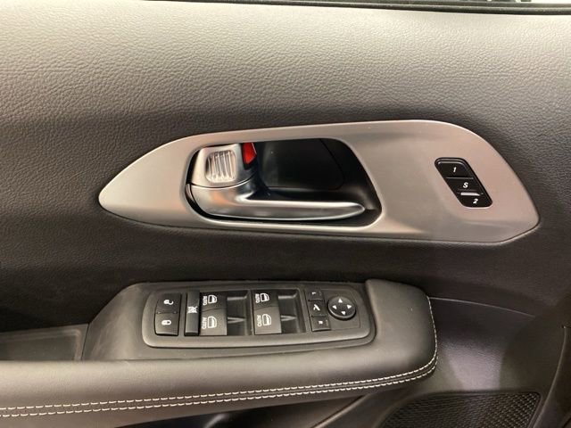 Used 2026 Chrysler Pacifica Limited w/ S Appearance Package image 20