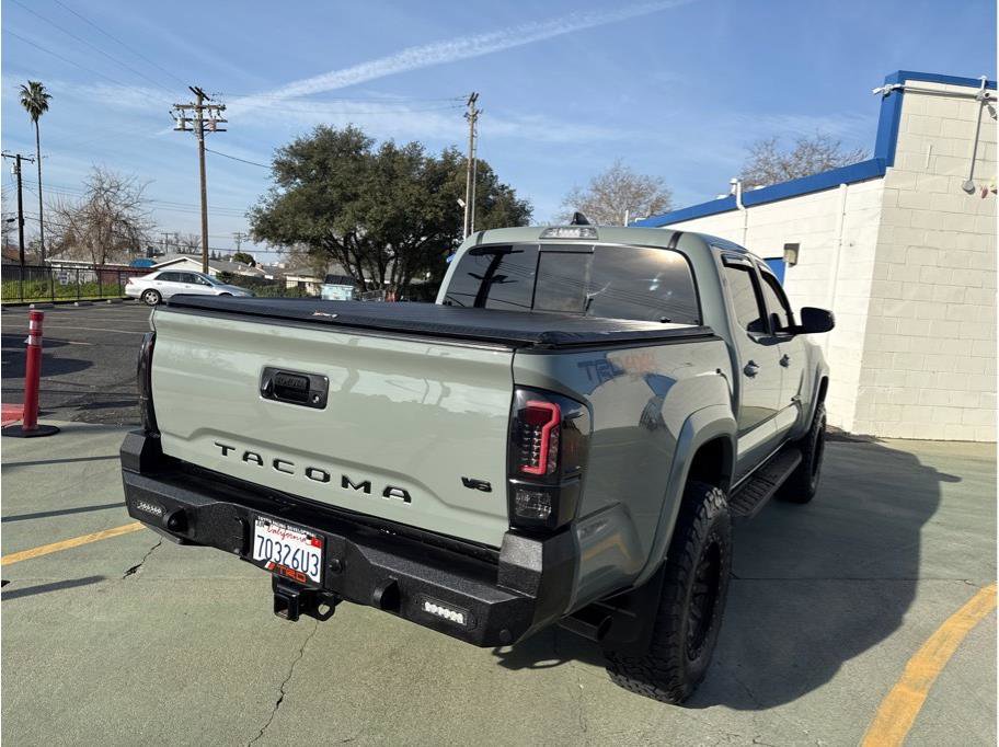 Used 2023 Toyota Tacoma TRD Sport image 7
